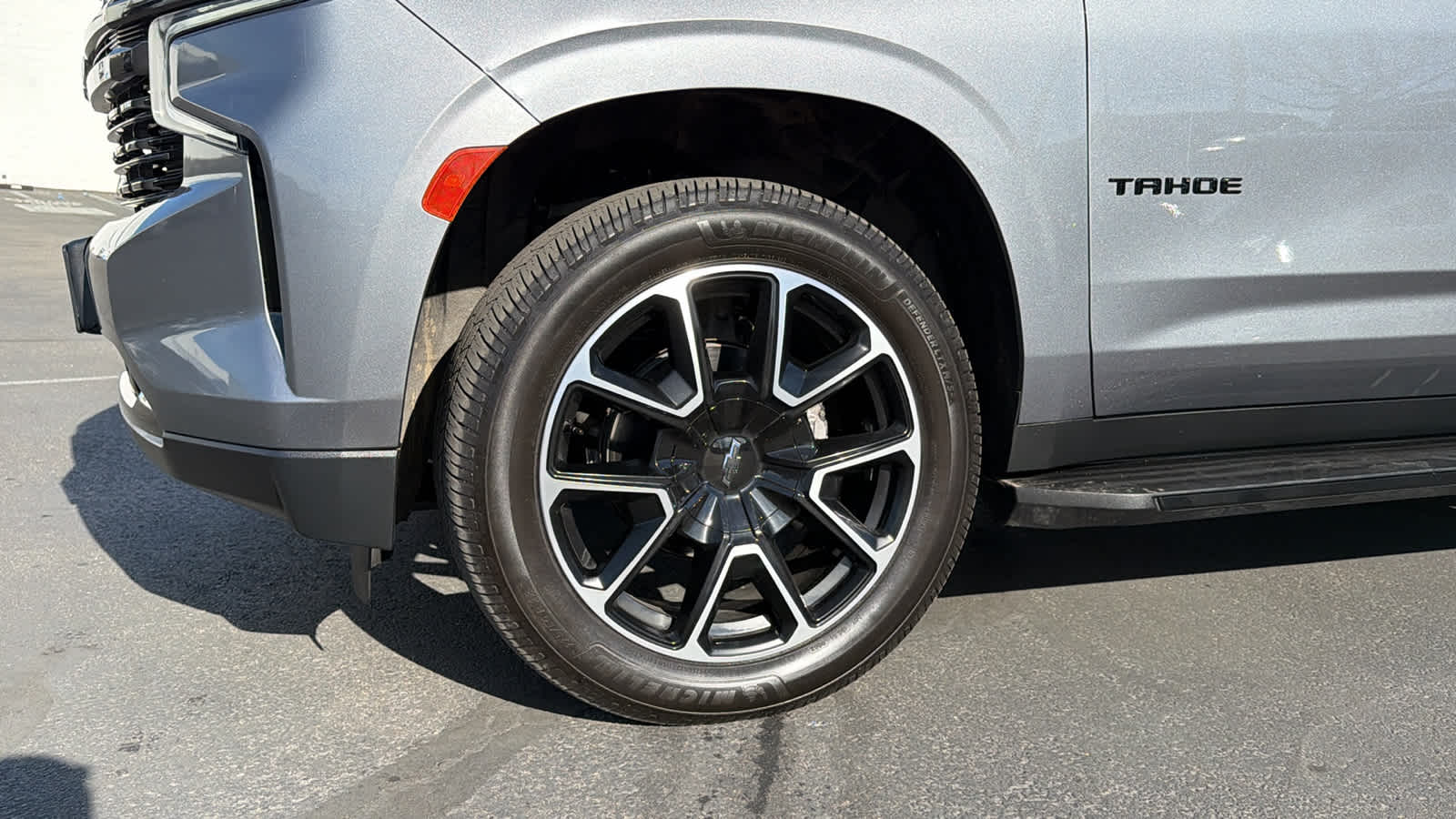 Thumbnail: 2021 Chevrolet Tahoe - 9