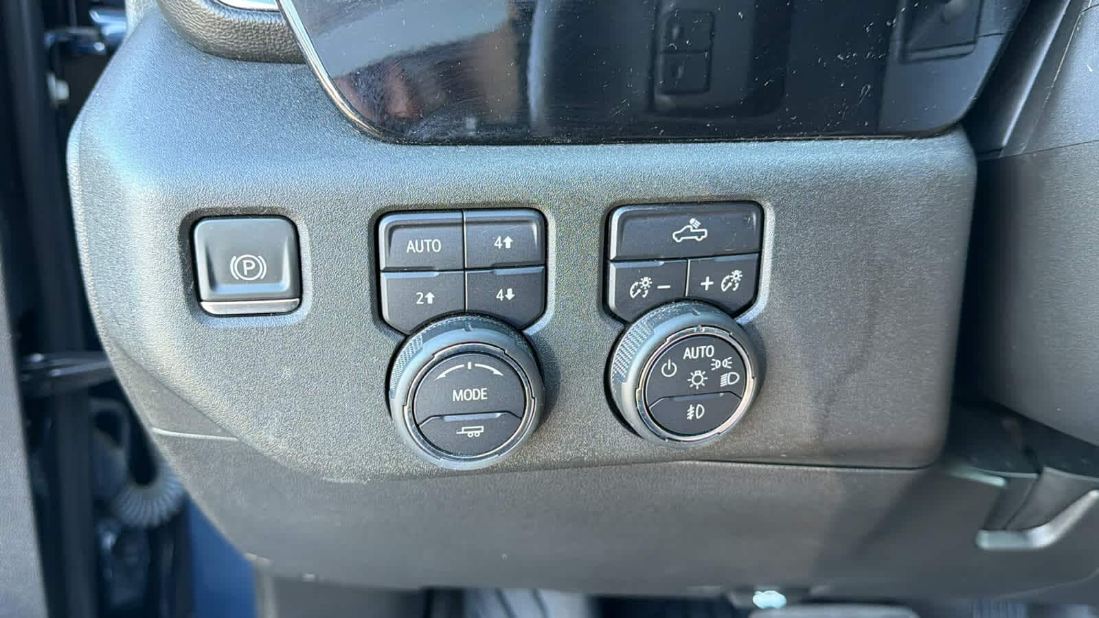 Thumbnail: 2022 Chevrolet Silverado 1500 - 21