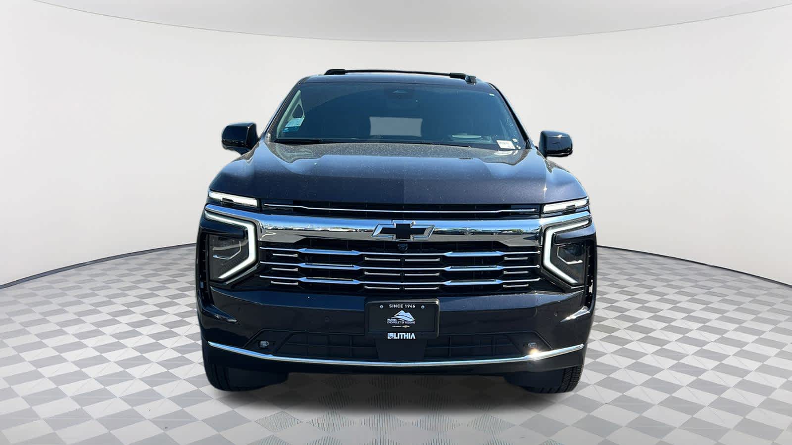 Thumbnail: 2025 Chevrolet Suburban - 2