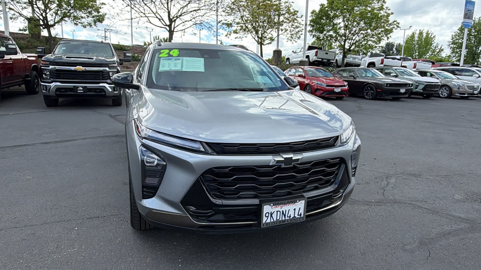 Thumbnail: 2024 Chevrolet Trax - 2