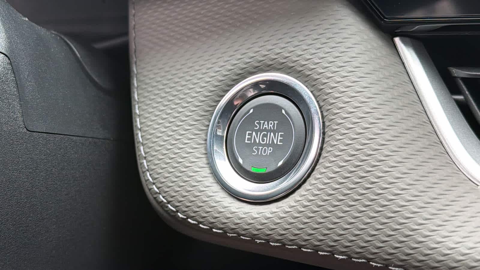 2027 Chevrolet Equinox LT - Photo 17