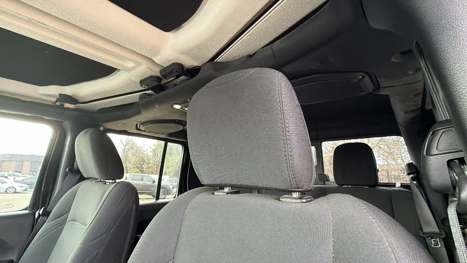 Thumbnail: 2021 Jeep Gladiator - 11