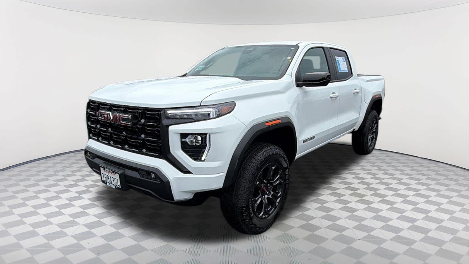 2025 GMC Canyon 2WD Elevation Crew Cab Short Box's photo