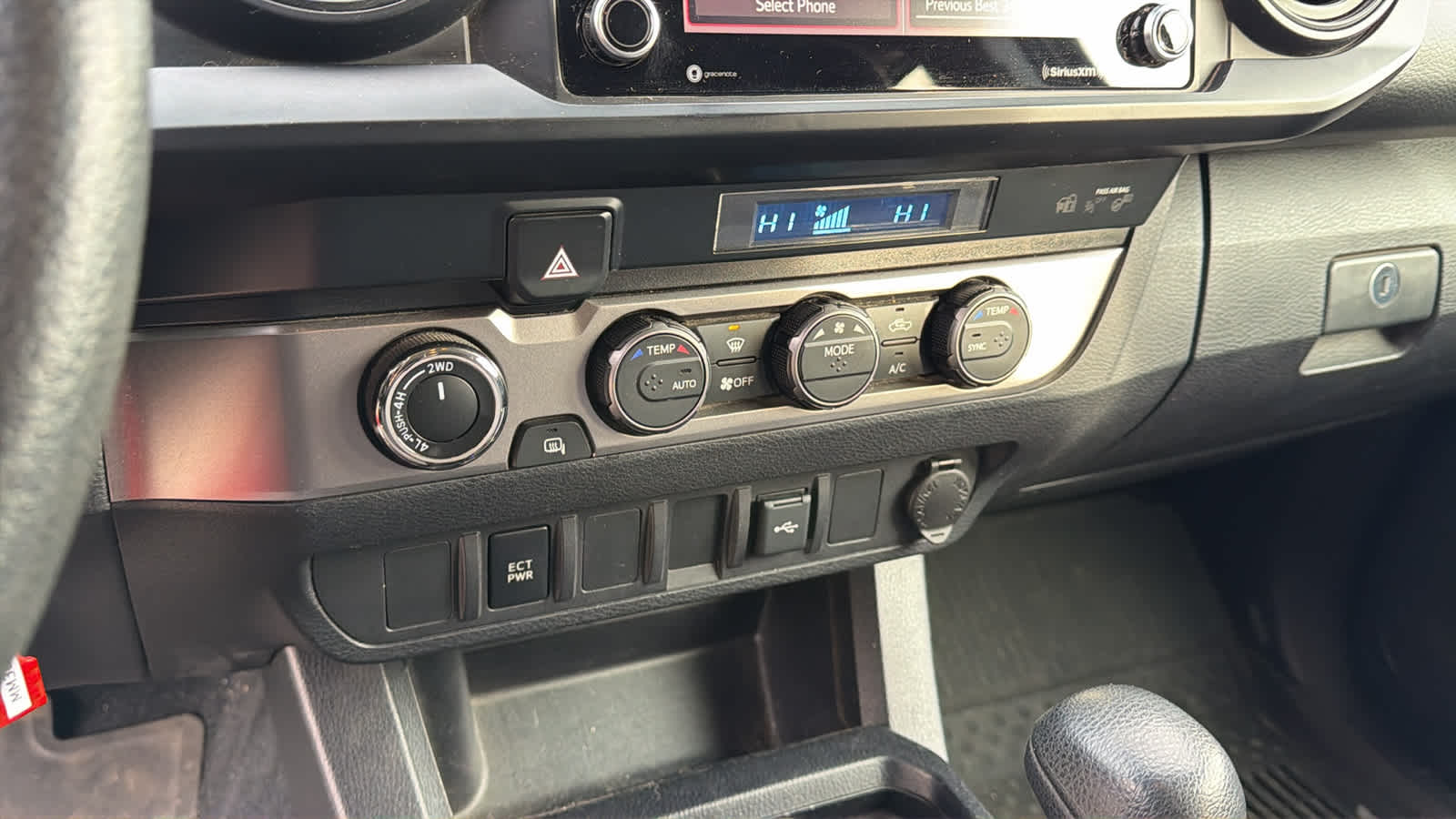 Thumbnail: 2021 Toyota Tacoma - 14