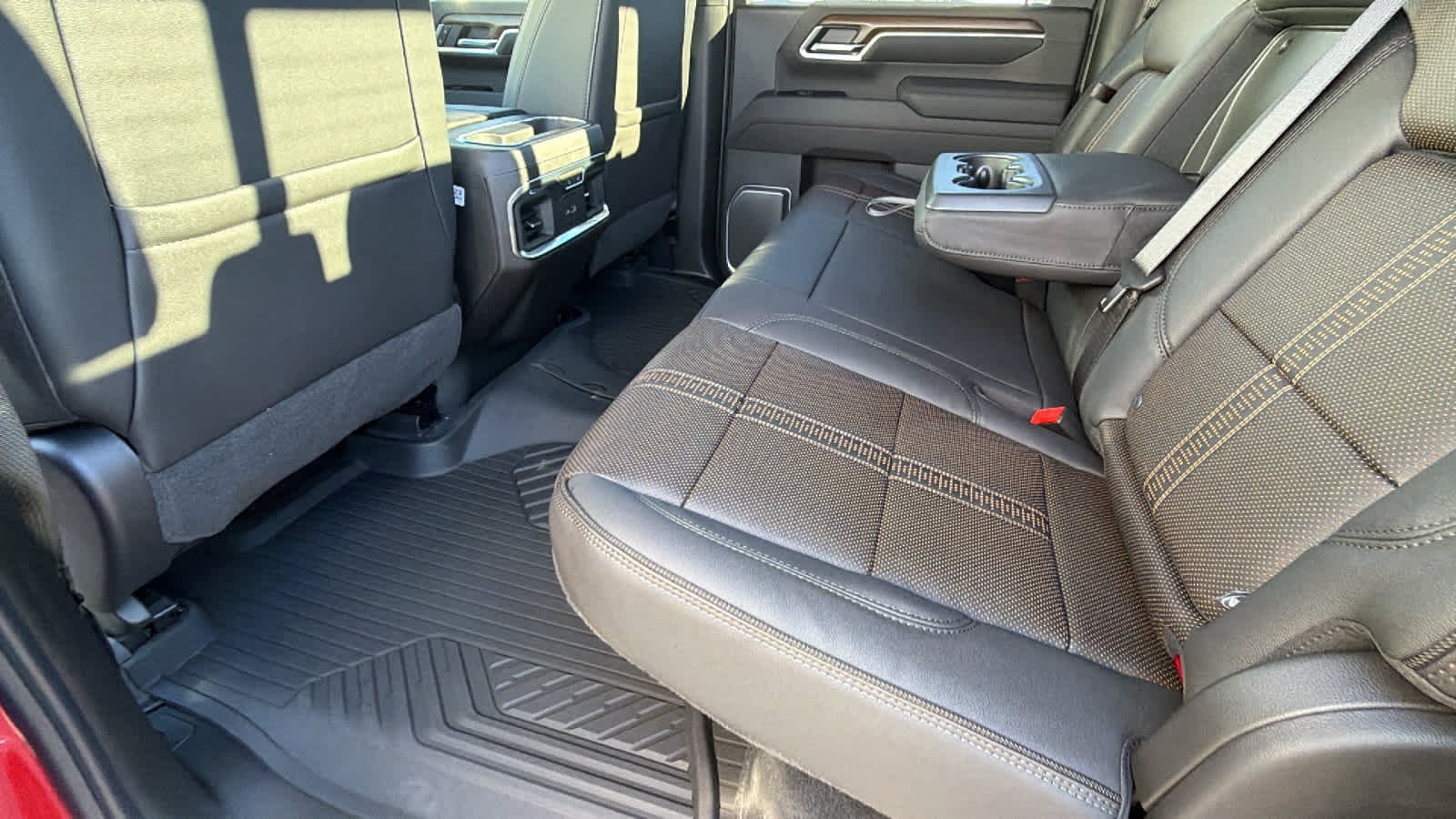 Thumbnail: 2026 Chevrolet Silverado 2500 - 24