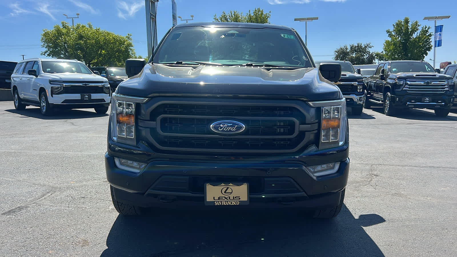 2022 Ford F-150 XL photo 2