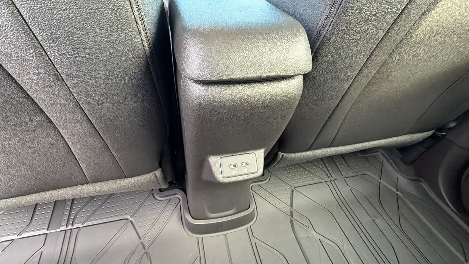 Thumbnail: 2027 Chevrolet Bolt EV - 25