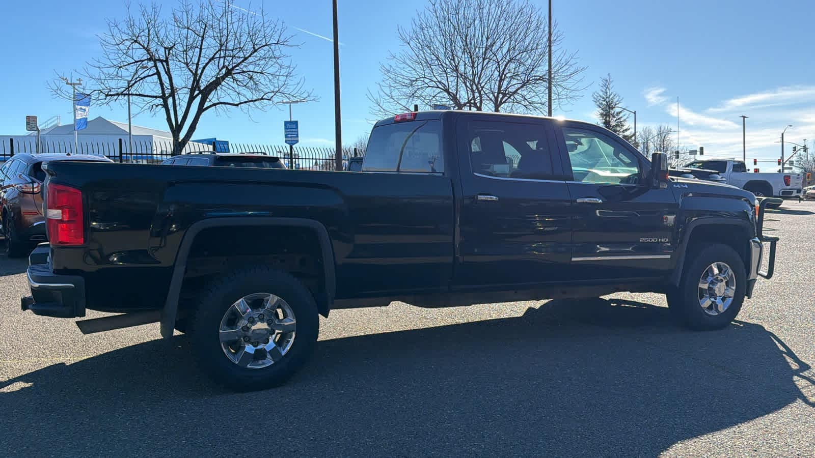 Thumbnail: 2018 GMC Sierra 2500 - 4