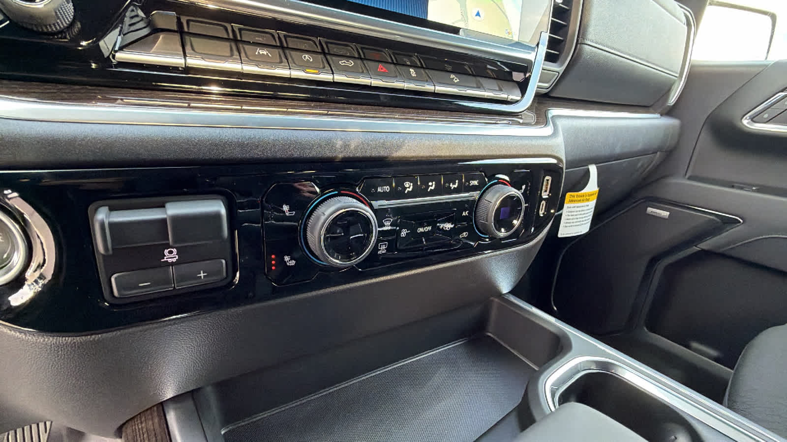 Thumbnail: 2026 Chevrolet Silverado 1500 - 14