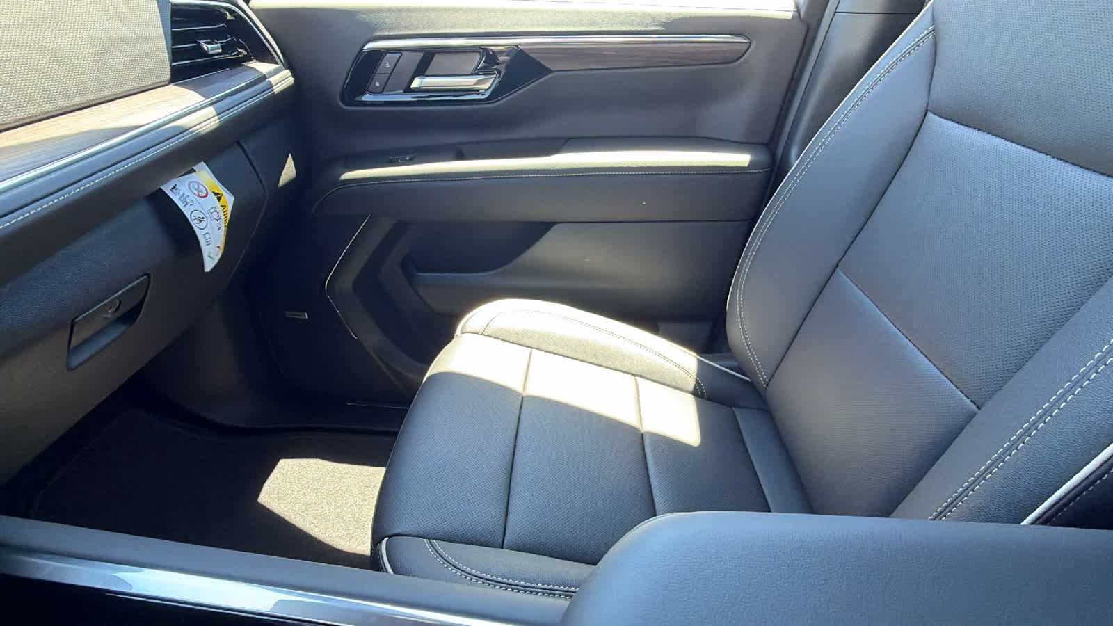 2026 Chevrolet Tahoe Premier - Photo 12