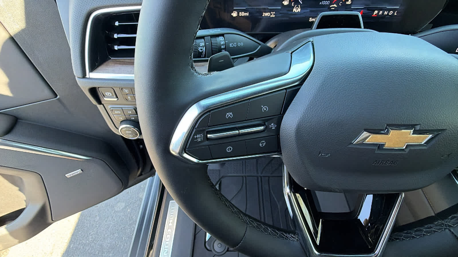 2026 Chevrolet Suburban High Country - Photo 19