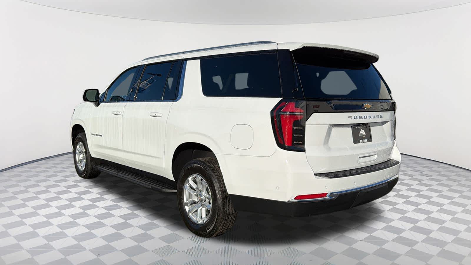 Thumbnail: 2026 Chevrolet Suburban - 7