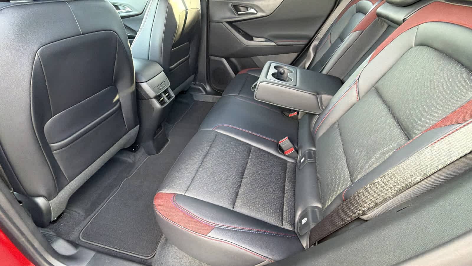 Thumbnail: 2026 Chevrolet Equinox - 23