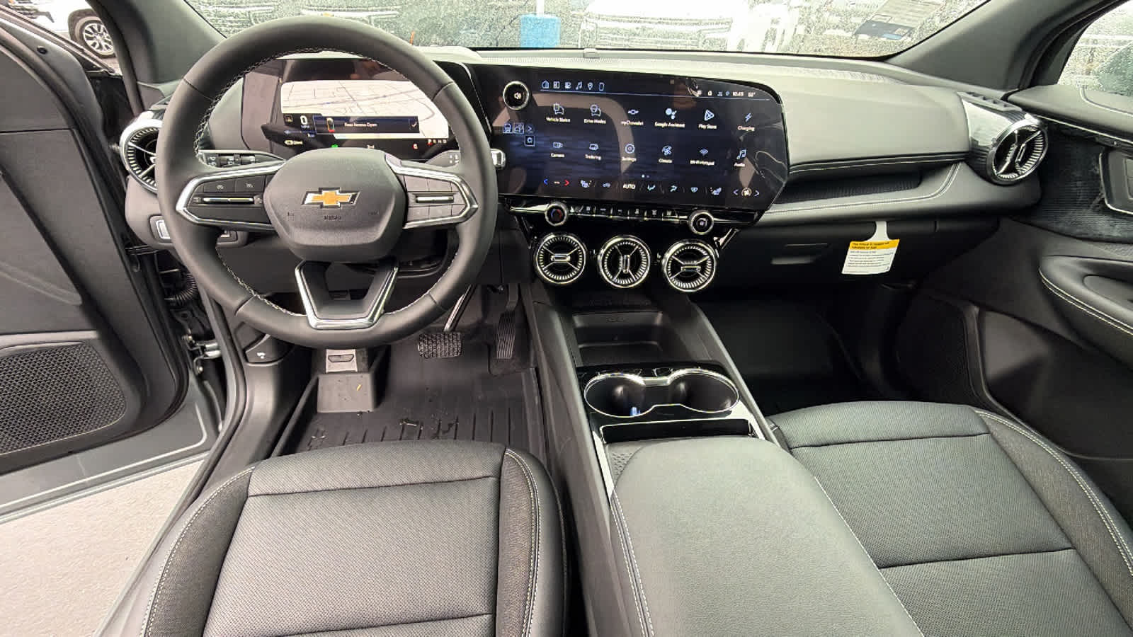 Thumbnail: 2026 Chevrolet Blazer EV - 26