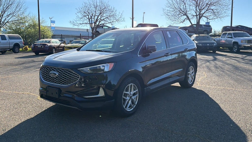 Used 2023 Ford Edge SEL