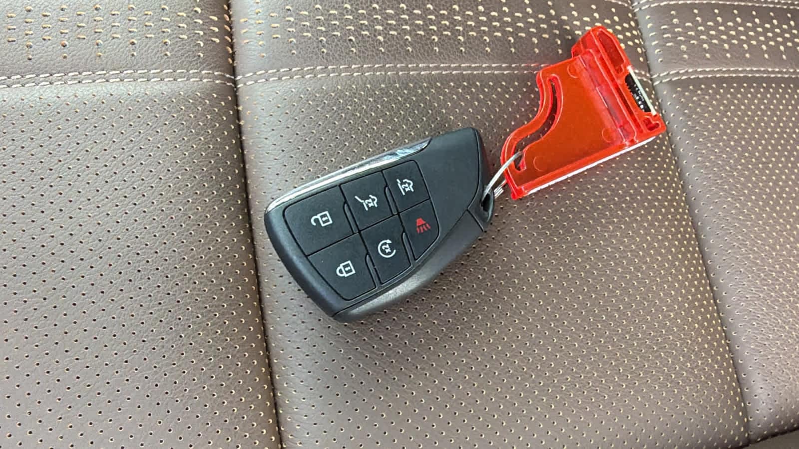 Thumbnail: 2025 Chevrolet Tahoe - 28