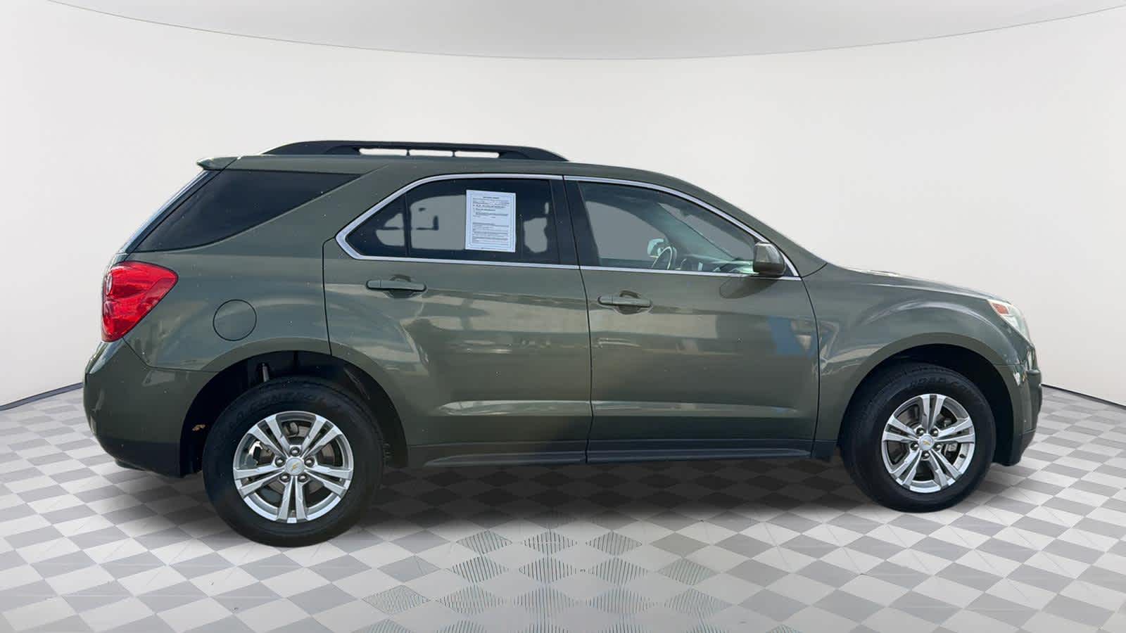 Thumbnail: 2015 Chevrolet Equinox - 4