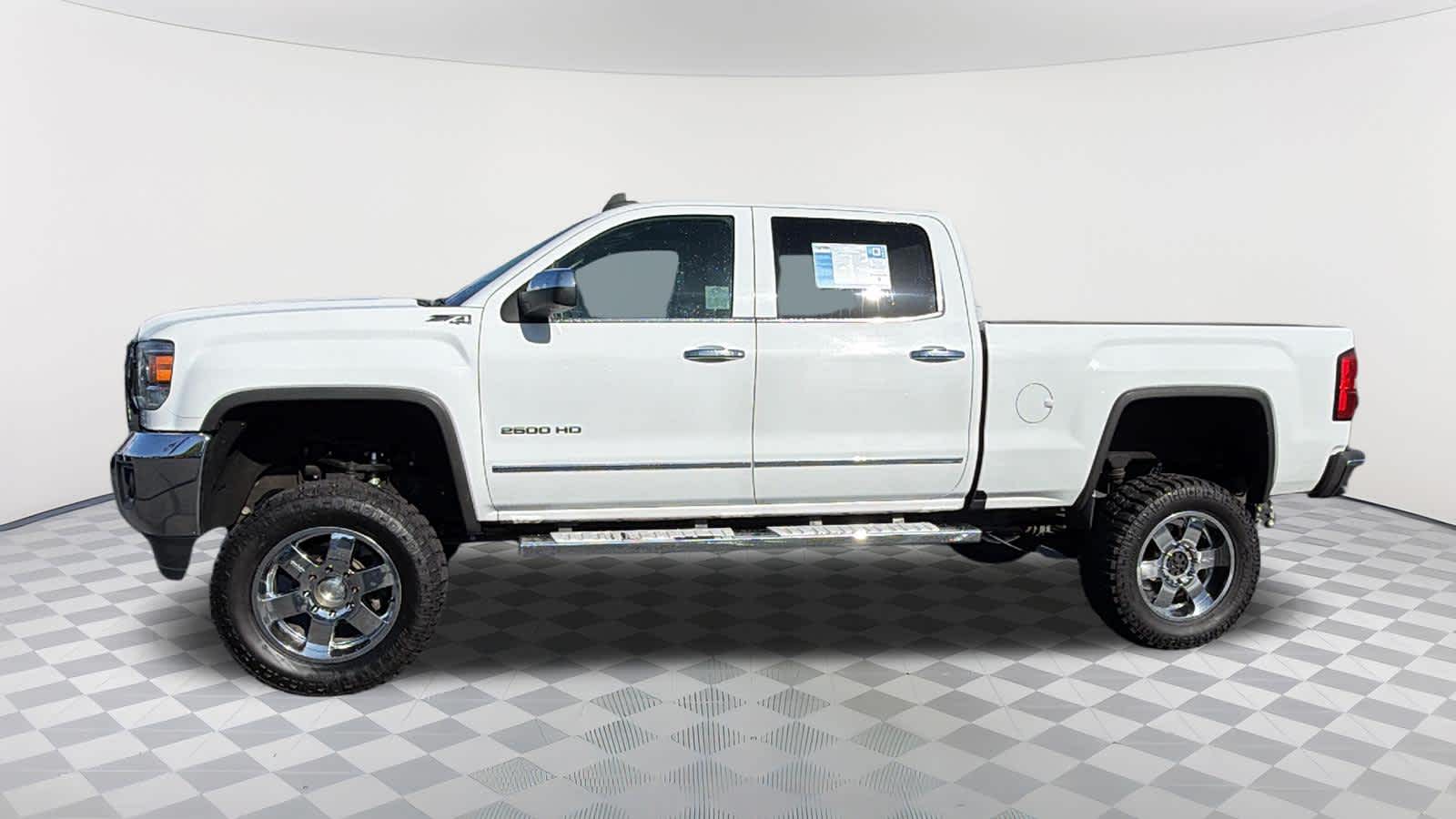 Thumbnail: 2017 GMC Sierra 2500 - 8