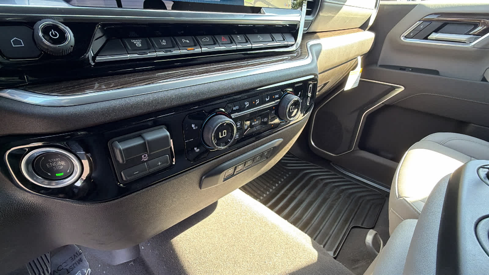 Thumbnail: 2026 Chevrolet Silverado 2500 - 14