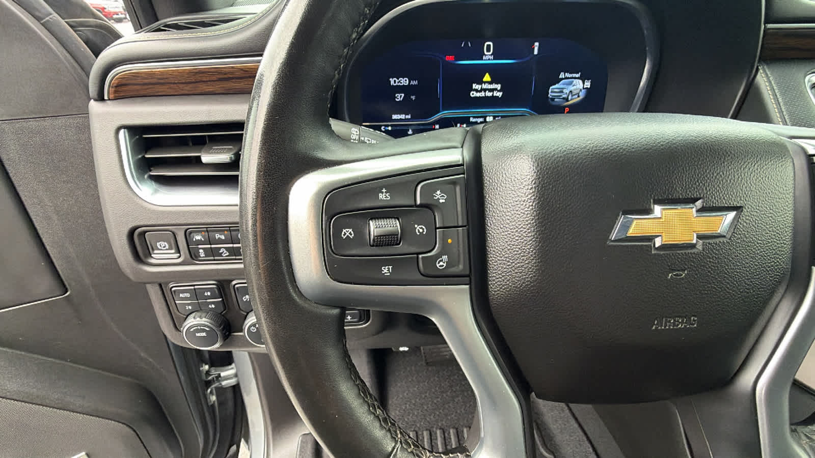 Thumbnail: 2024 Chevrolet Suburban - 19