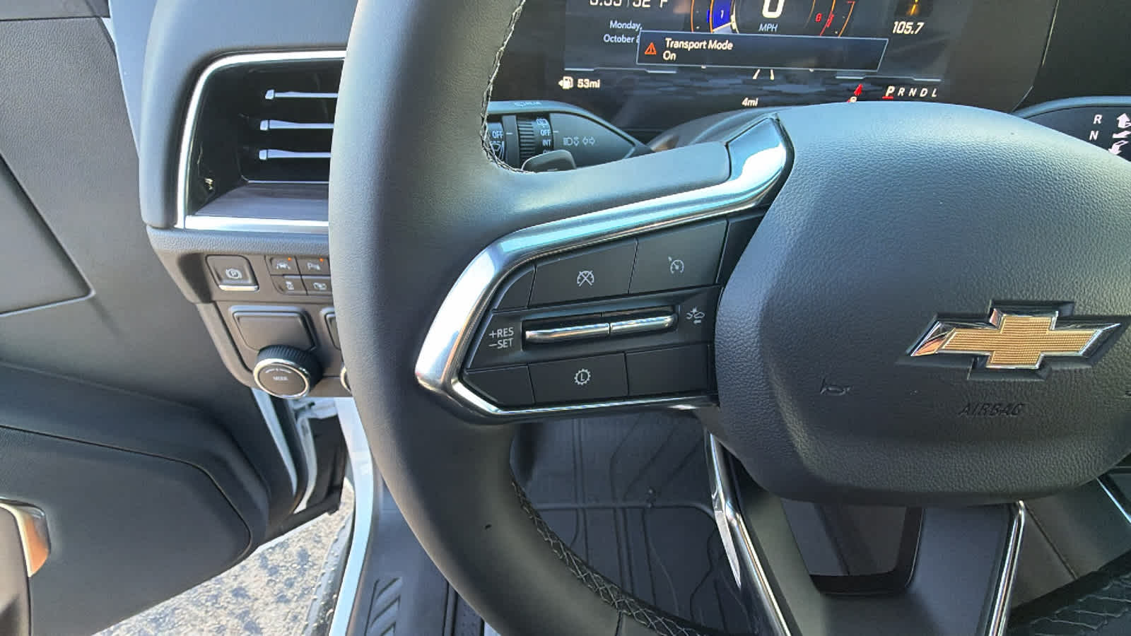 Thumbnail: 2026 Chevrolet Suburban - 19