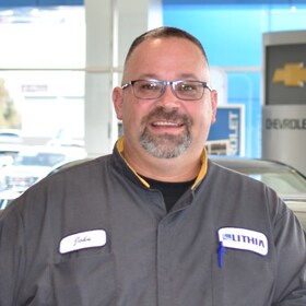 Staff member John Wiser from ID_c21527bab882