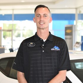 Staff member James Jay from ID_60c483b6d884