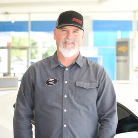 Staff member Mark Hunt from ID_ba05f07afdec