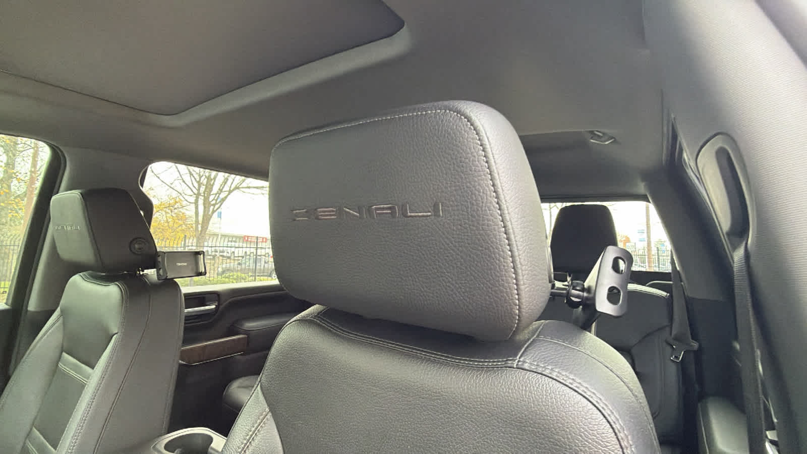 Thumbnail: 2021 GMC Sierra 3500 - 11