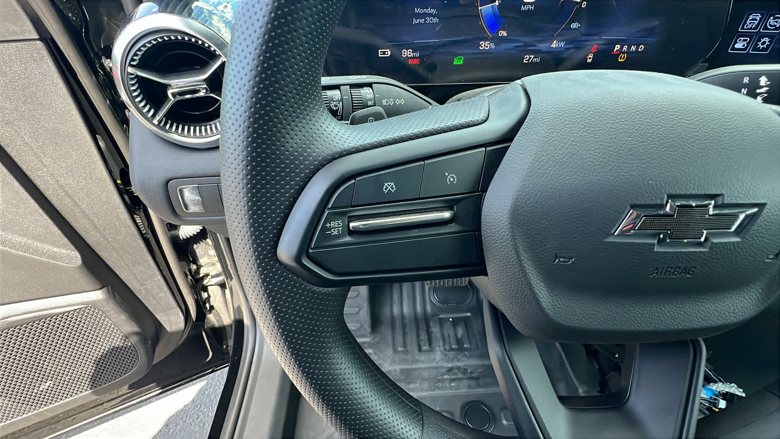 Thumbnail: 2024 Chevrolet Blazer EV - 19