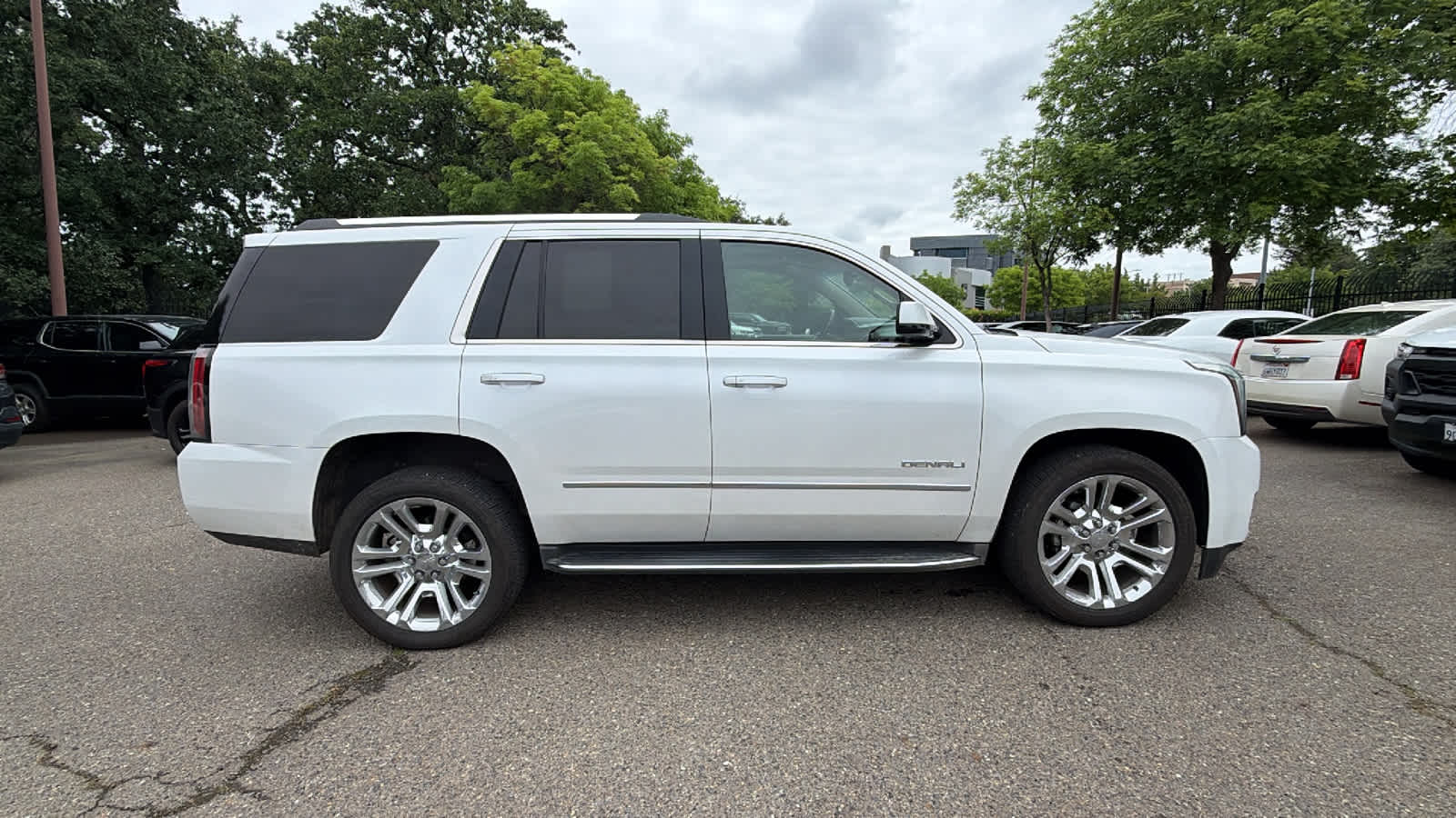 Thumbnail: 2016 GMC Yukon - 4