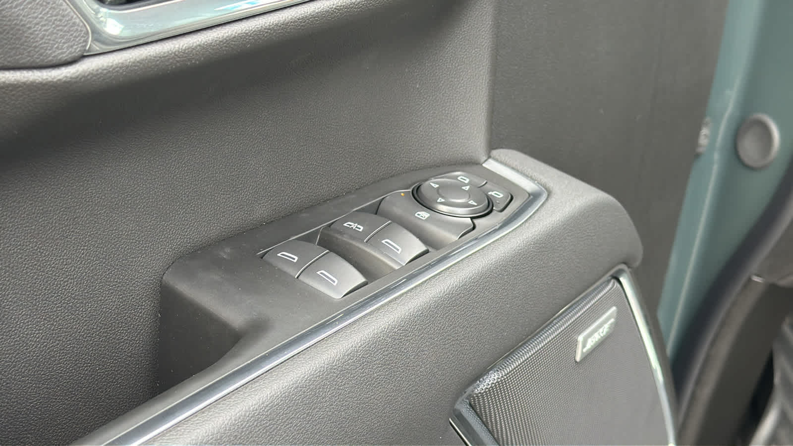 Thumbnail: 2026 Chevrolet Silverado 1500 - 22