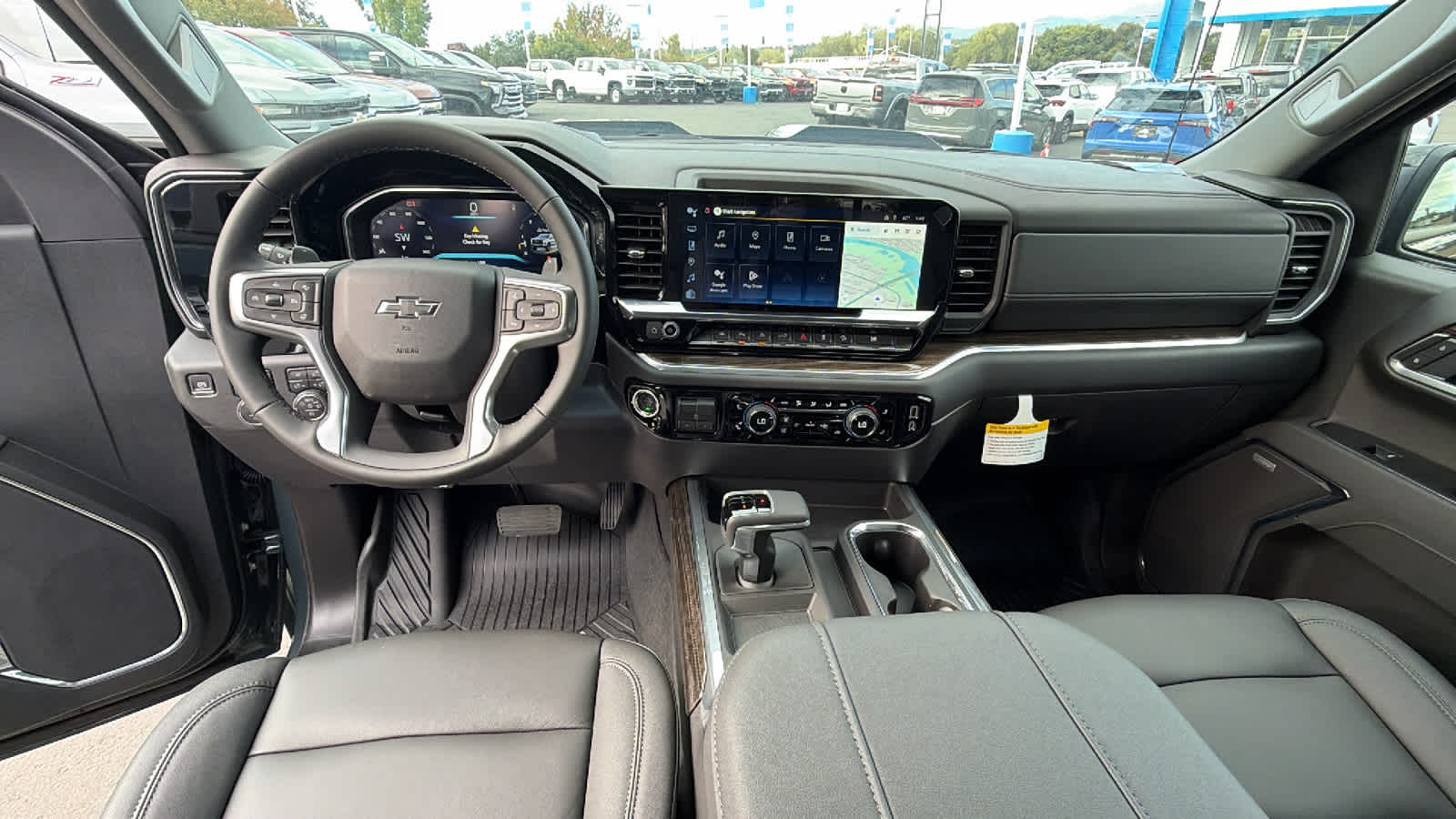 Thumbnail: 2026 Chevrolet Silverado 1500 - 26