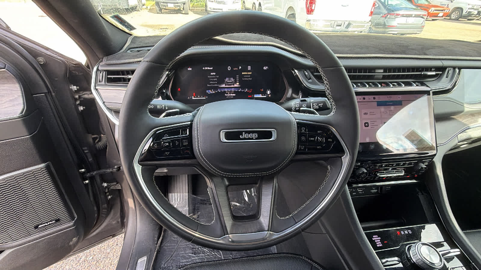 Thumbnail: 2024 Jeep Grand Cherokee - 15