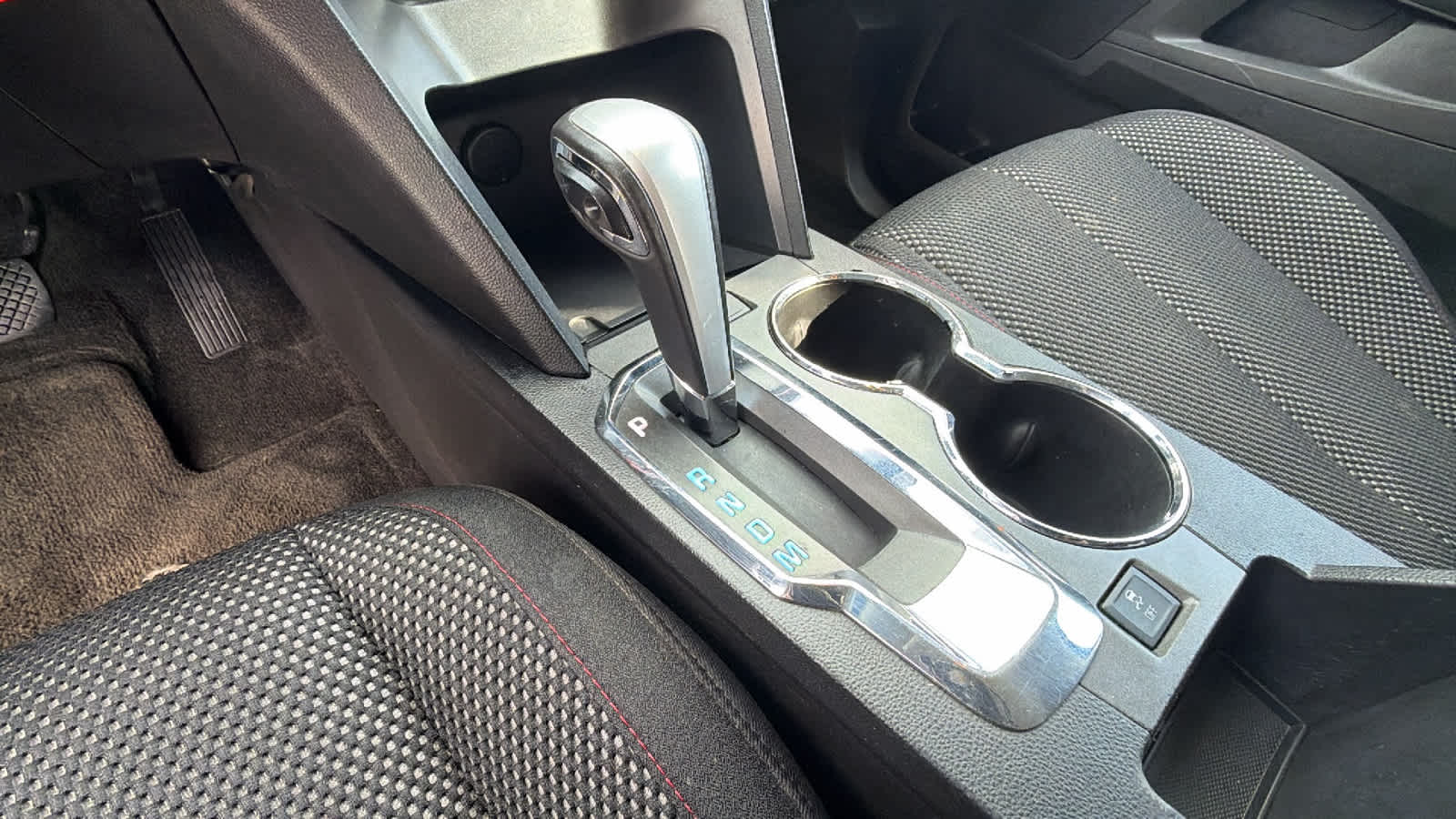 Thumbnail: 2015 Chevrolet Equinox - 13