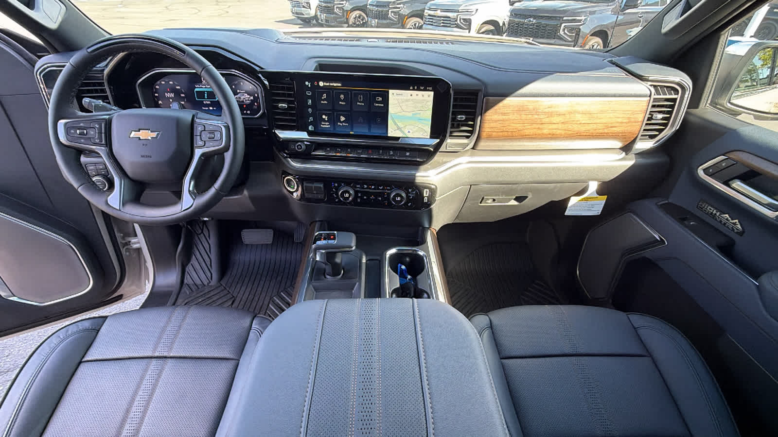 Thumbnail: 2026 Chevrolet Silverado 1500 - 26