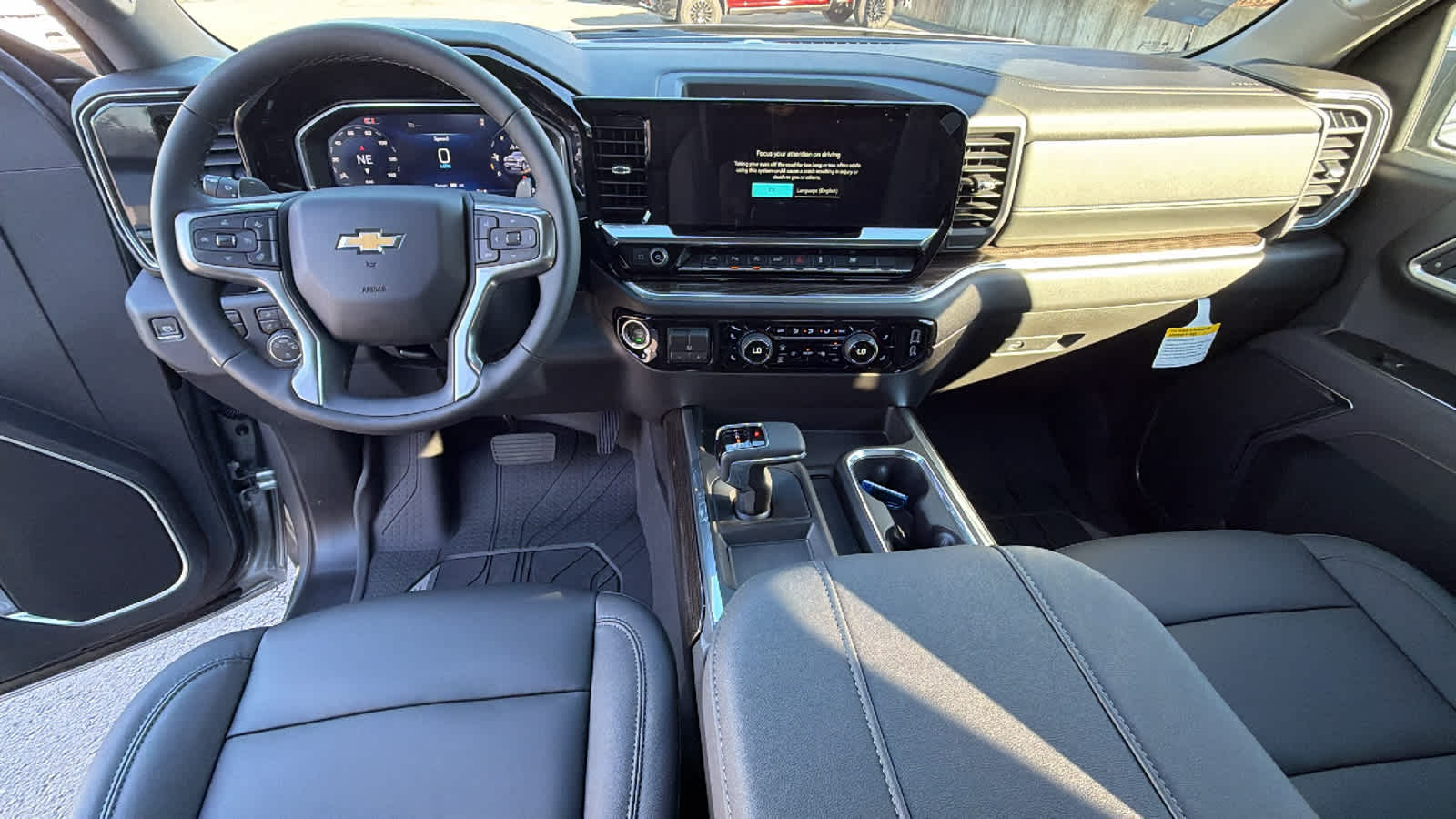 Thumbnail: 2026 Chevrolet Silverado 1500 - 26