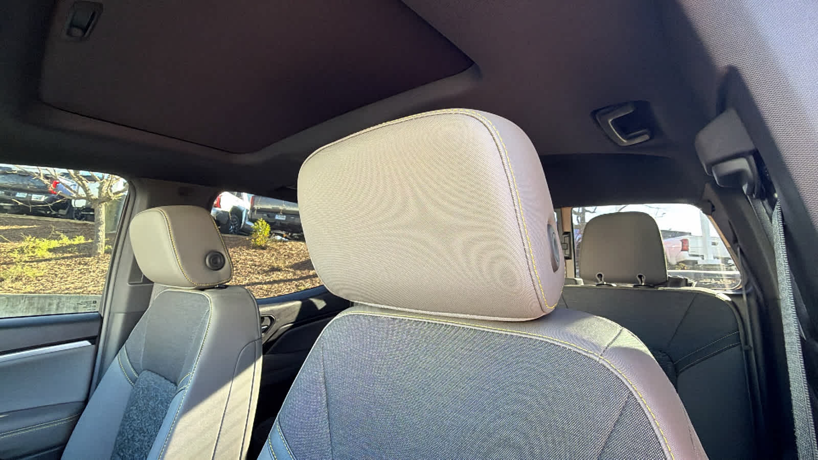 Thumbnail: 2024 Chevrolet Colorado - 11