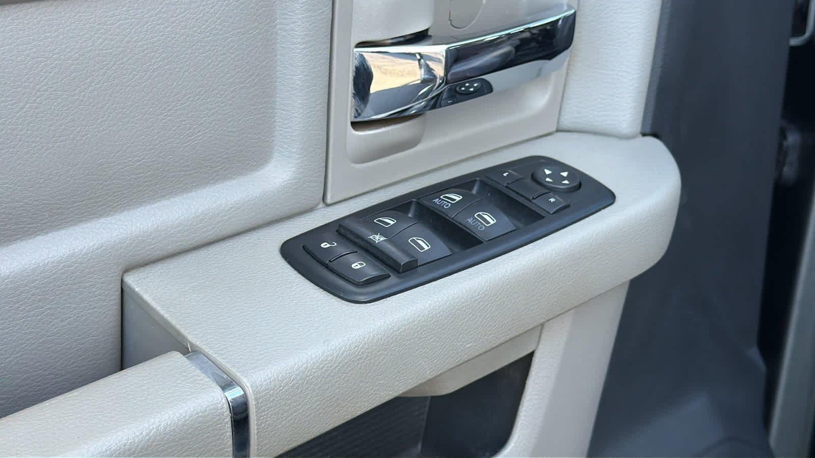 Thumbnail: 2012 RAM 2500 - 22