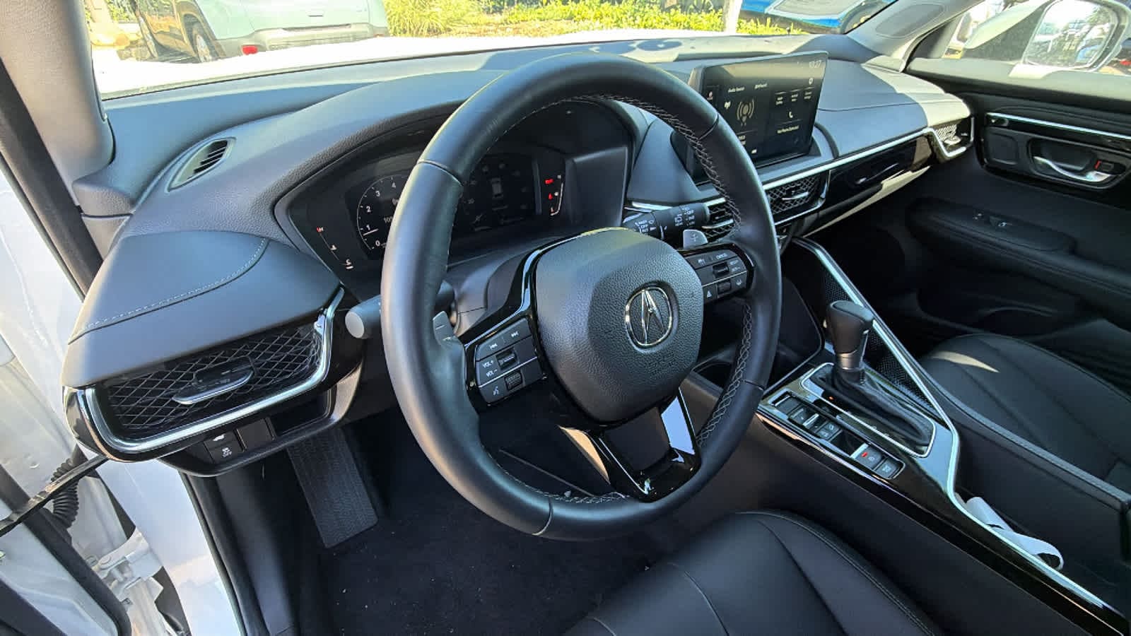 Thumbnail: 2025 Acura ADX - 10