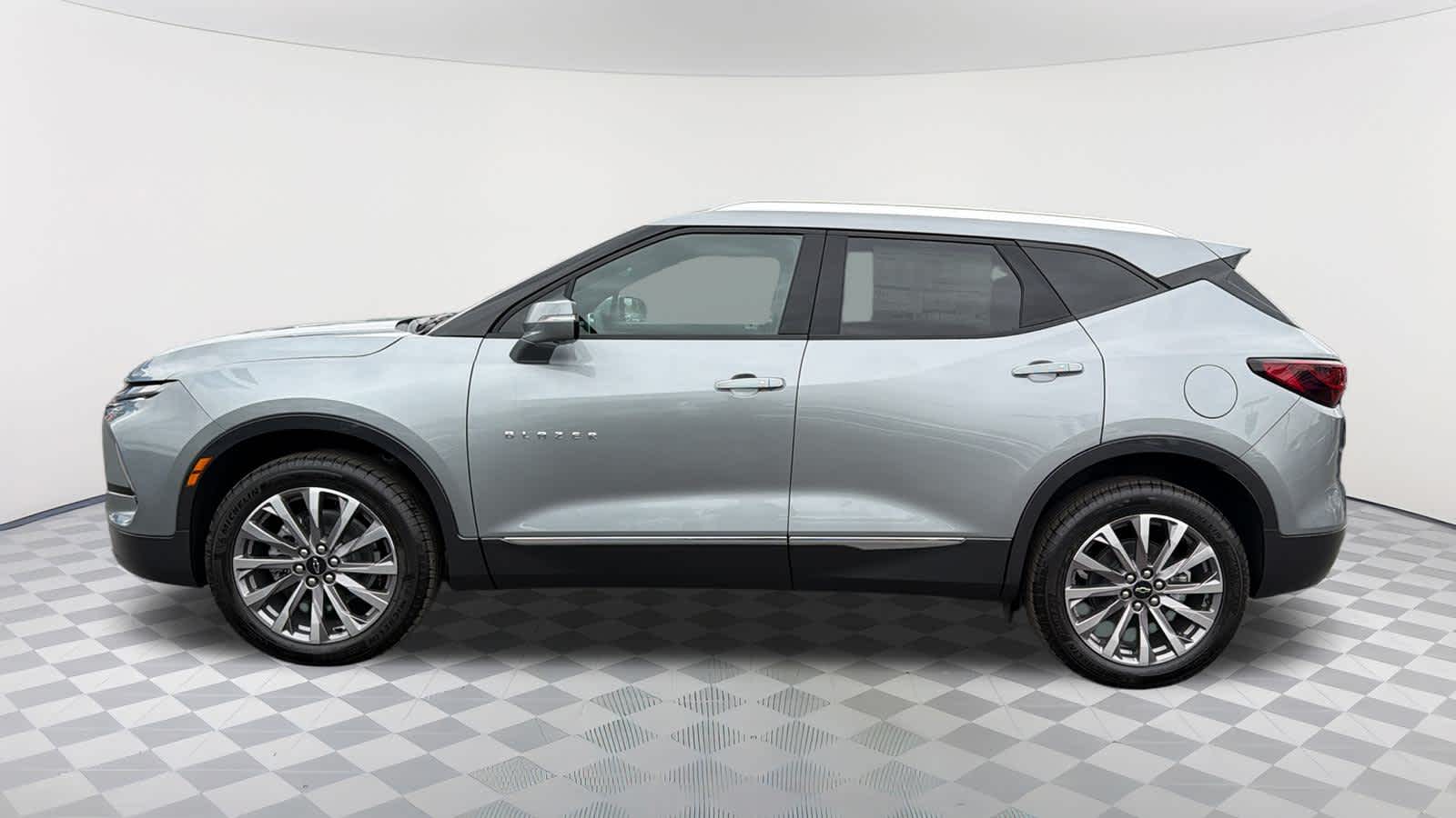 Thumbnail: 2025 Chevrolet Blazer - 8