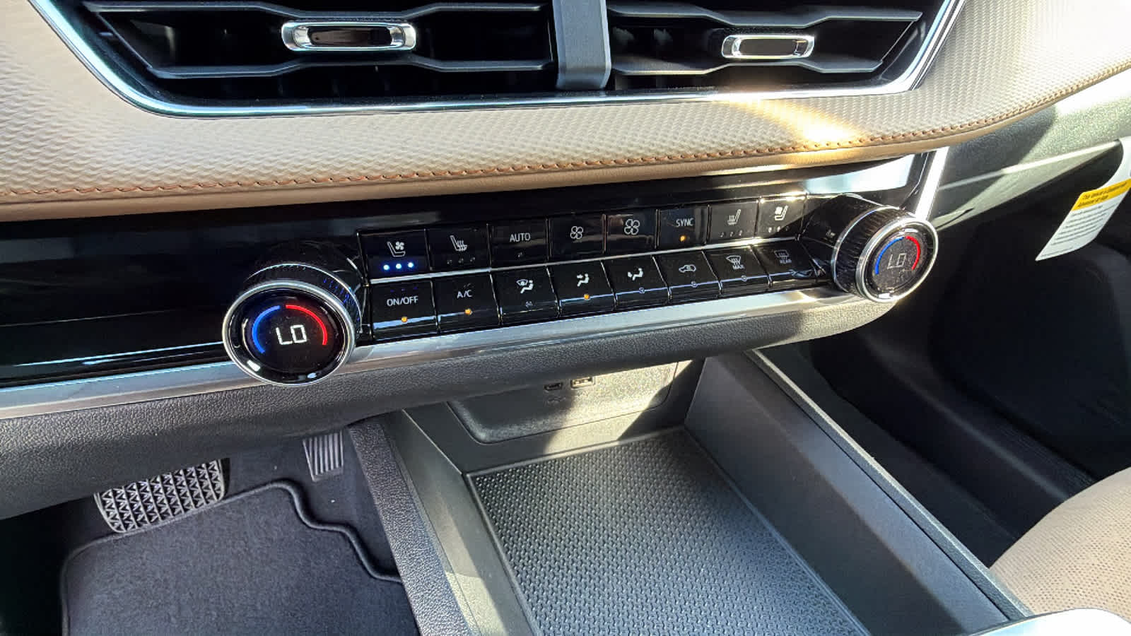 Thumbnail: 2026 Chevrolet Equinox - 14