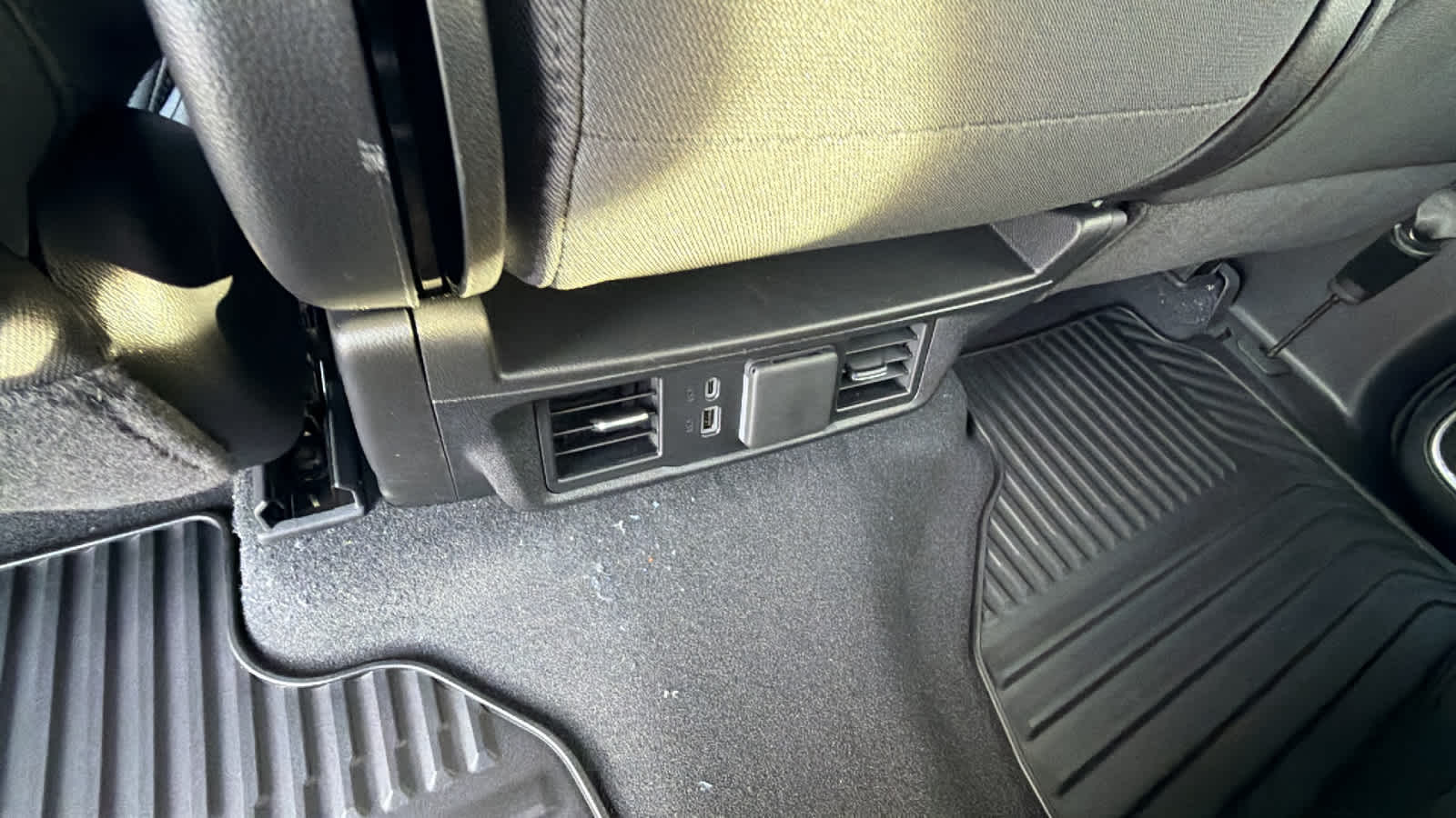 Thumbnail: 2026 Chevrolet Silverado 1500 - 25