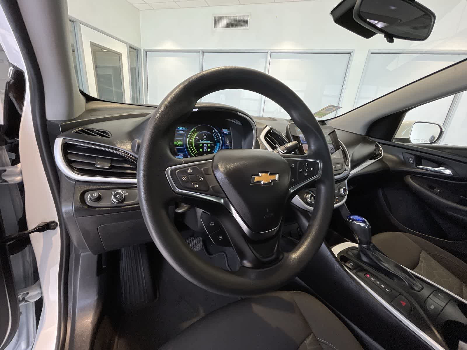 Thumbnail: 2018 Chevrolet Volt - 10