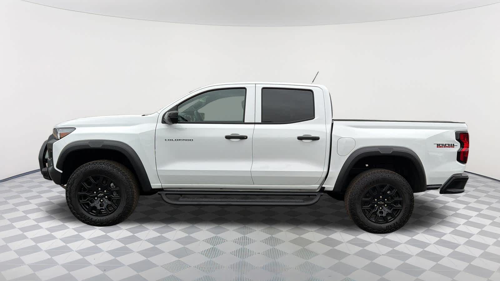 Thumbnail: 2026 Chevrolet Colorado - 8