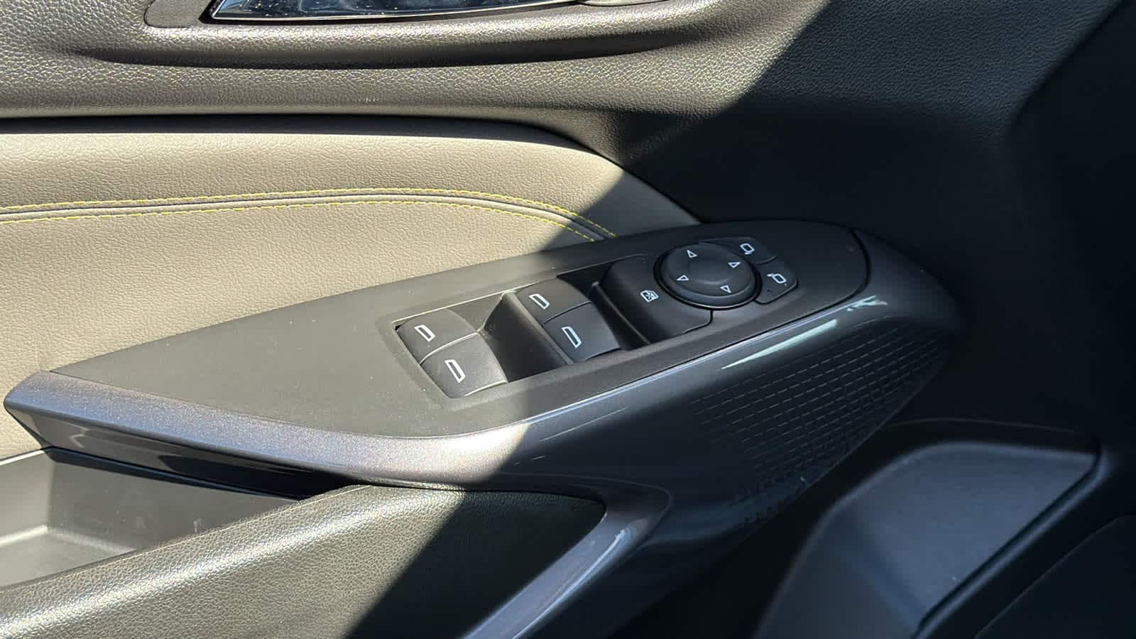 Thumbnail: 2024 Chevrolet Trax - 22