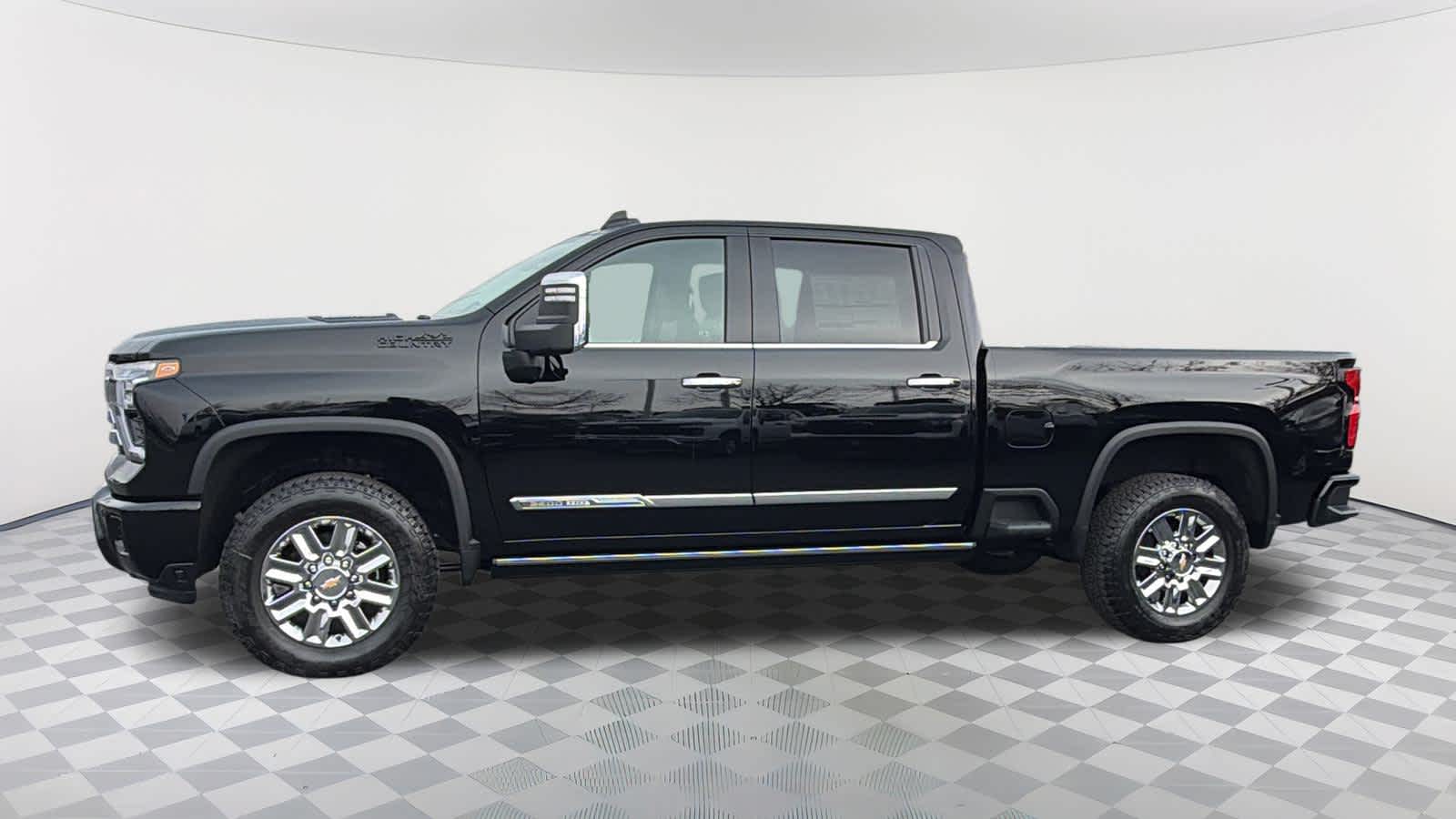 Thumbnail: 2026 Chevrolet Silverado 2500 - 8