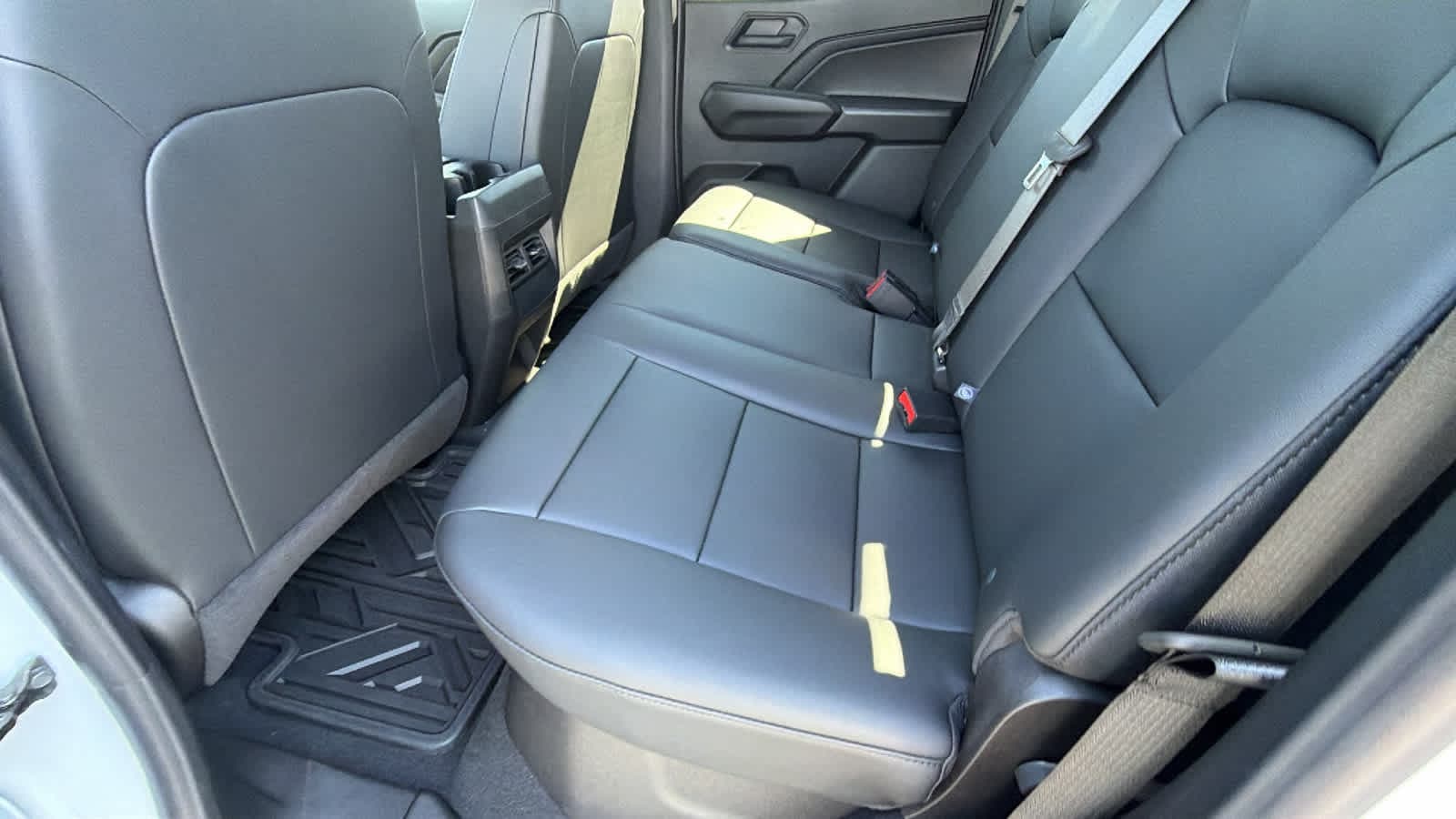 2026 Chevrolet Colorado Trail Boss - Photo 24