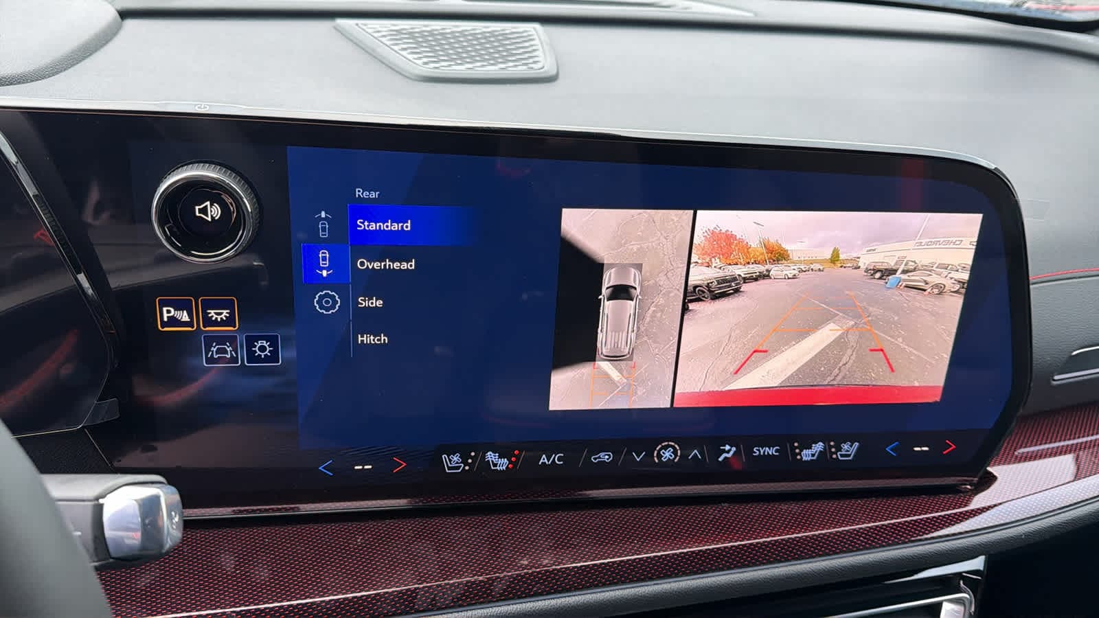 Thumbnail: 2026 Chevrolet Traverse - 16