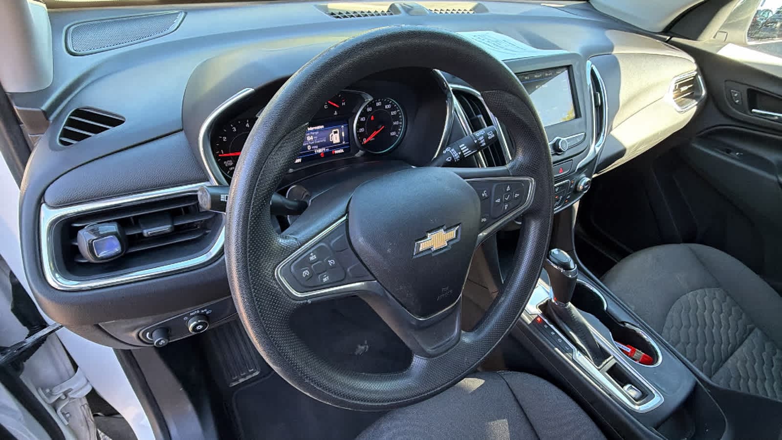 Thumbnail: 2019 Chevrolet Equinox - 10